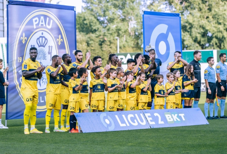Pau FC nhận tin buồn, trận đấu tại Ligue 2 lập tức xuất hiện 'chi tiết mới'