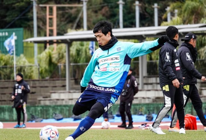 Công Phượng nhận 'chỉ thị' mới từ HLV Yokohama FC