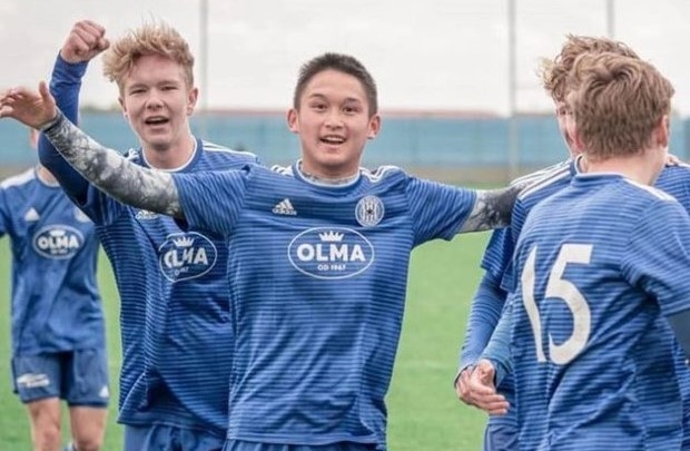 Độc đáo cầu thủ U18 CH Séc lên U23 Việt Nam thi đấu