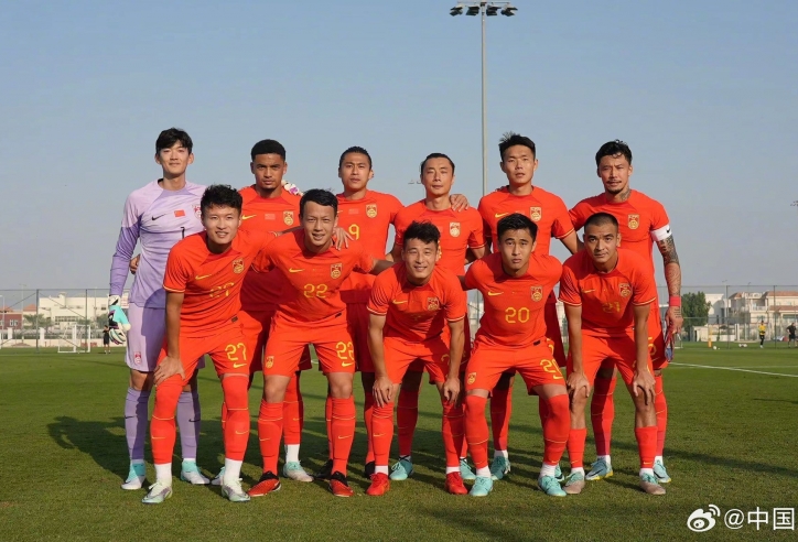 ĐT Trung Quốc phải 'lôi giấy bút ra viết văn' trước trận ra quân Asian Cup