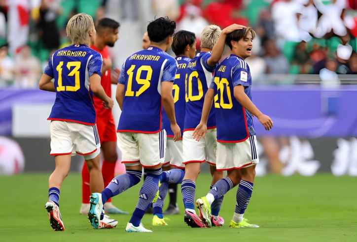 Thủ môn sai lầm, Nhật Bản vẫn tiến vào Tứ kết Asian Cup