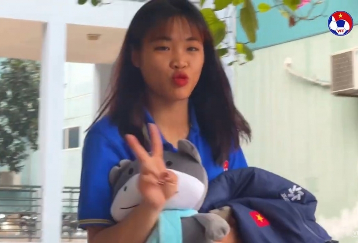 Nữ tuyển thủ Việt Nam gen Z, xinh xắn đá giải châu Á