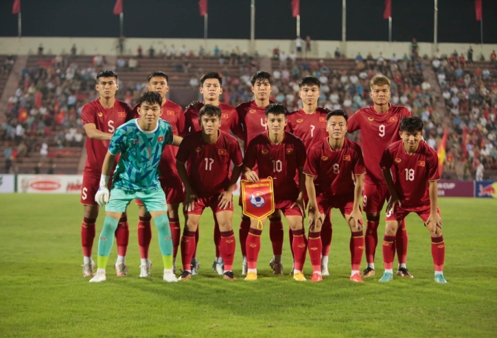 Hé lộ đội hình đá chính cực lạ của U23 Việt Nam
