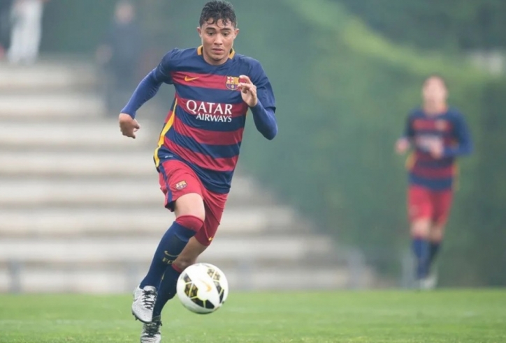 Sang Việt Nam thi đấu, cựu sao U19 Barca liên tục lập công