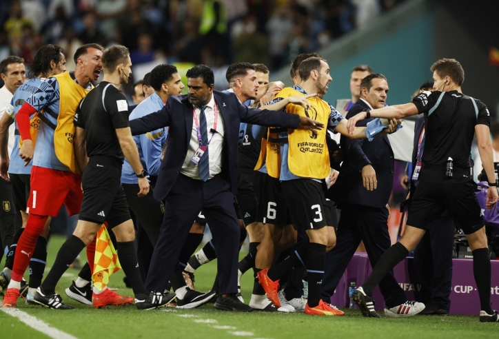 Hành động nông nổi, 4 sao Uruguay đối diện với án cấm 15 trận sau World Cup