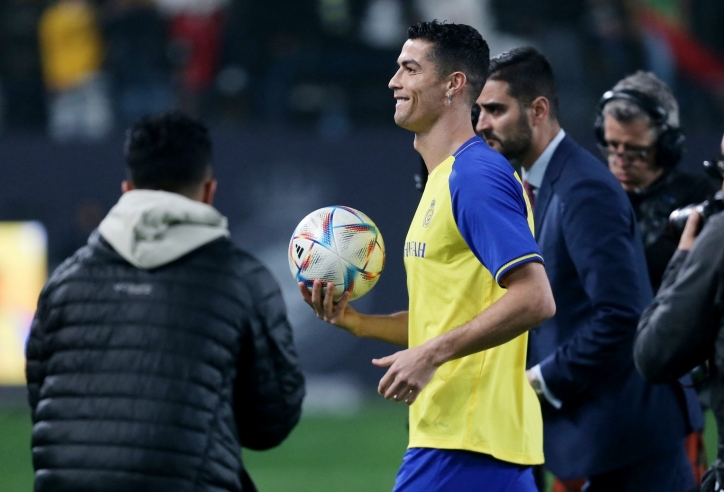 Ronaldo tạo dấu ấn ngay trong buổi tập đầu tiên với Al Nassr