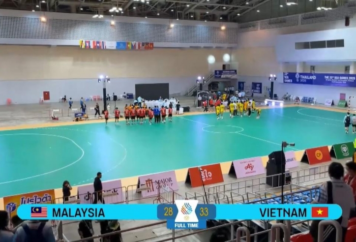 Thắng đậm Malaysia, Việt Nam vào bán kết SEA Games 33