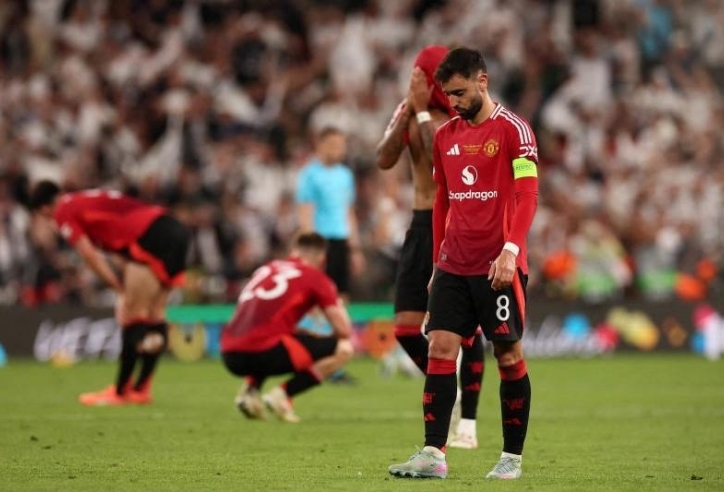 MU rối loạn vì không xếp được đội hình thi đấu