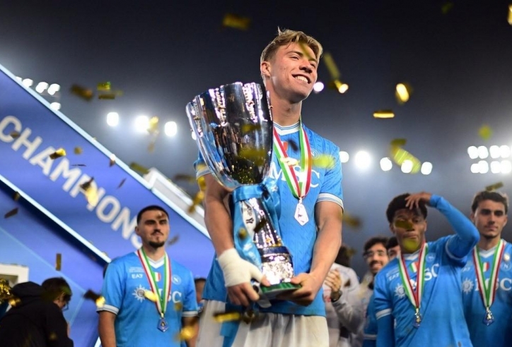 Hojlund công khai 'mỉa mai' MU