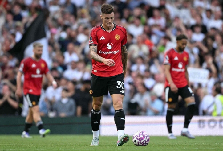 MU lập thêm kỷ lục buồn sau trận hoà Leeds United