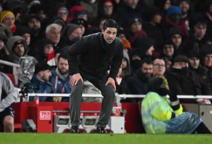 CĐV Liverpool phẫn nộ với hành vi của HLV Mikel Arteta