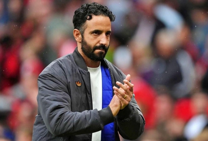 CĐV MU bất ngờ 'quay xe' với Ruben Amorim