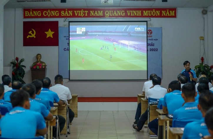 VFF rà soát lại công tác trọng tài Việt Nam, sau nhiều tranh cãi tại V-League