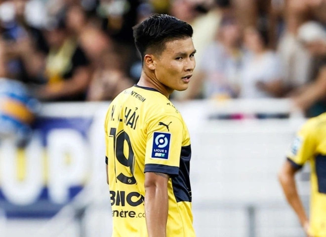 Chưa hết mùa giải, Quang Hải đã nhận tin không vui về 'tương lai' cùng Pau FC