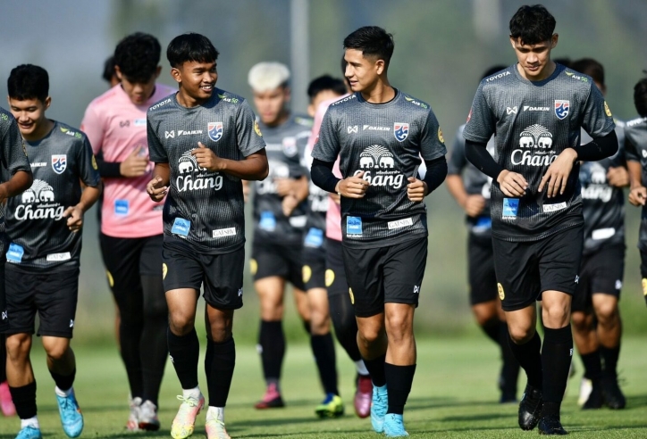 U23 Thái Lan tập luyện theo lịch 'cực dị' để chuẩn bị đối đầu Việt Nam