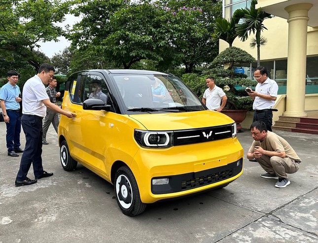 Ô tô điện mini sản xuất tại Việt Nam lần đầu lộ ảnh thực tế, sớm ra mắt ngay trong quý II
