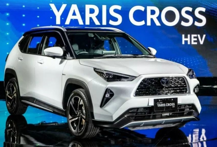 Toyota Yaris Cross 2023 ra mắt: Có bản hybrid, sẵn sàng cạnh tranh Creta, HR-V