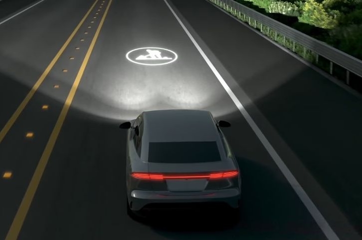 Đây là cách Hyundai chứng minh đèn pha ô tô không phải chỉ để chiếu sáng