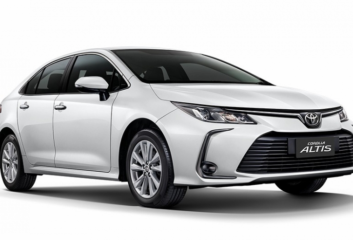 Toyota Corolla Altis 2023 ra mắt: Nâng cấp về thiết kế và trang bị, giá tăng nhẹ