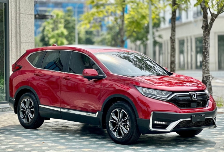 Lăn bánh chưa đầy 1 năm, Honda CR-V 2023 ‘siêu lướt’ xuống giá khó tin