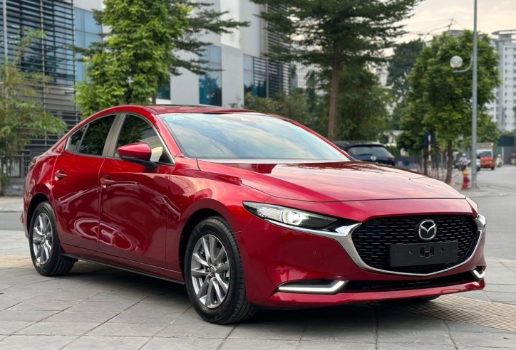 Ngỡ ngàng giá chào bán của Mazda3 ‘siêu lướt’ mới lăn bánh 6.000 km