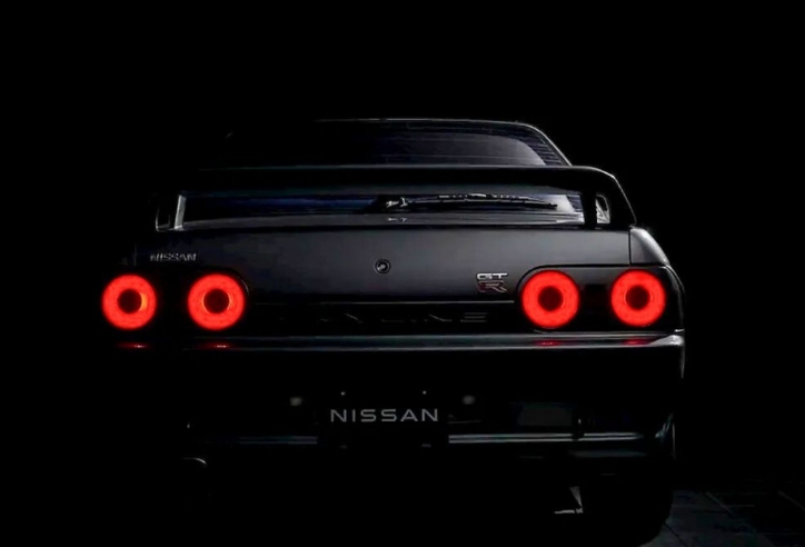 Xe thể thao huyền thoại Nissan Skyline sắp bổ sung bản chạy điện, có cả bản sedan lẫn SUV