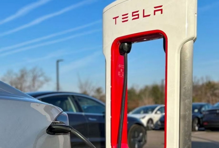 Gặp vấn đề an toàn, Tesla triệu hồi gần như toàn bộ xe điện của hãng đang lăn bánh tại Mỹ