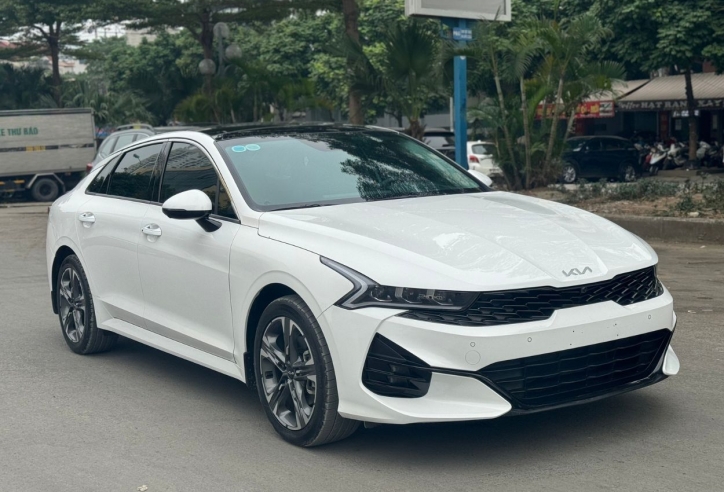 Kia K5 ‘siêu lướt’ vừa lăn bánh hơn 1 năm đã rao bán với giá sốc