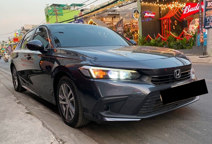 Honda Civic chạy ‘lướt’ xuống giá ngỡ ngàng sau 2 năm lăn bánh