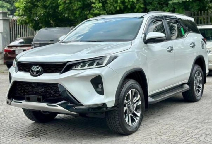 Toyota Fortuner 2024 ra mắt Việt Nam: Giảm giá bán, nâng cấp tiện nghi