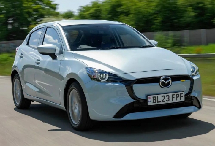 Kinh dị với giá quy đổi gần 4 tỷ đồng của Mazda 2 tại thị trường 'sát vách' Việt Nam