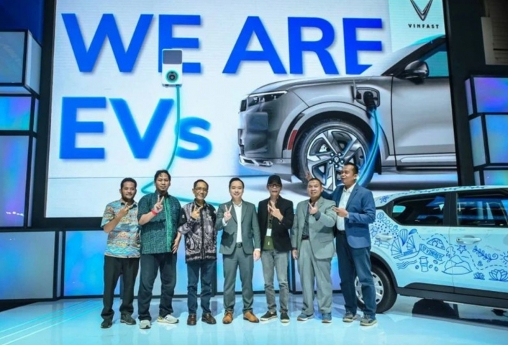 Vừa gia nhập thị trường Indonesia, VinFast ký thỏa thuận bán 600 xe điện