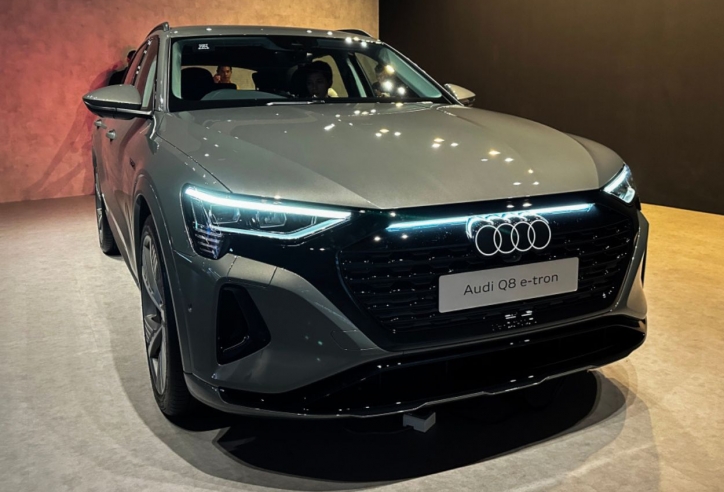 SUV điện Audi Q8 e-tron sẽ về Việt Nam giữa năm nay, cạnh tranh Mercedes EQE?