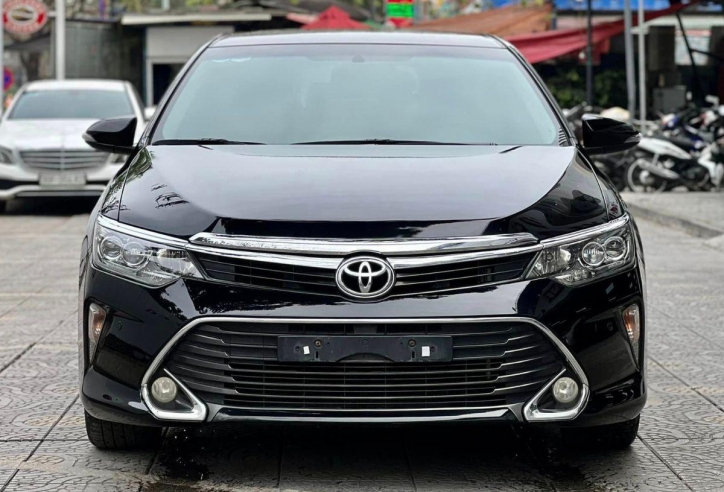 Toyota Camry mới lăn bánh 5 năm đã mất giá ngang một chiếc Mazda CX-5