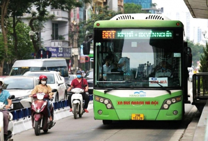 Cộng đồng mạng nói gì khi Hà Nội ‘hi sinh’ tuyến xe buýt nhanh BRT trị giá nghìn tỷ?