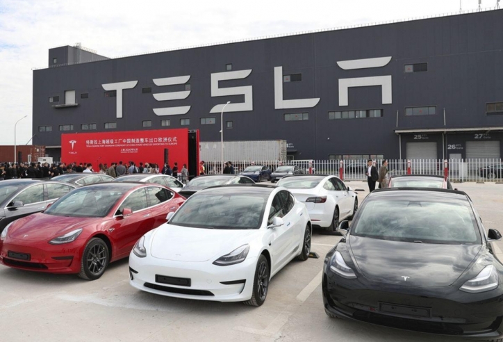 Trung Quốc: Ô tô điện Tesla gây sốc với chiến dịch ‘đại hạ giá’ toàn bộ dải sản phẩm