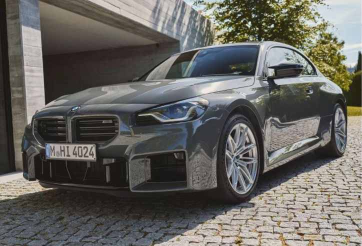 BMW sắp ra mắt xe điện hiệu suất cao đầu tiên, học tập tính năng từng được Hyundai áp dụng