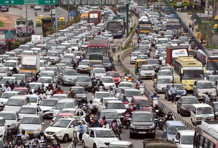Ấn Độ: Tắc đường kinh hoàng, Google Maps gợi ý đi bộ còn nhanh hơn đi ô tô