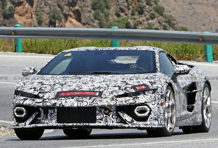 Siêu xe kế nhiệm Lamborghini Huracan ‘gầm vang’ trong lần đầu chính thức lộ diện