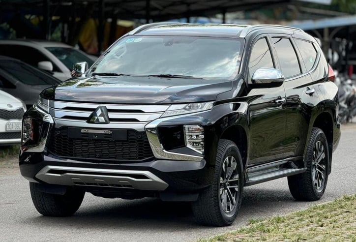 Mitsubishi Pajero Sport 2023 chạy ‘lướt’ 1 năm lên sàn xe cũ với giá bao nhiêu?