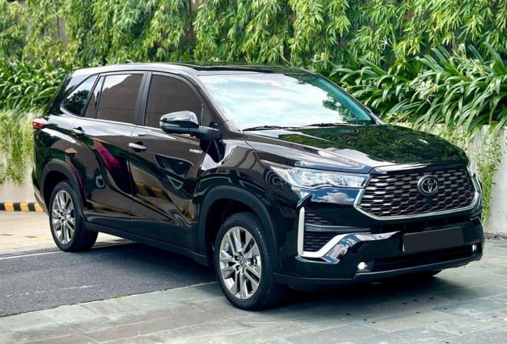 Toyota Innova Cross 2024 lăn bánh chưa đầy 1 năm lên sàn xe cũ giữ giá khó tin