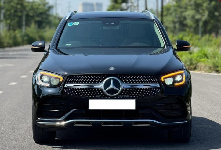 Lăn bánh 4 năm, Mercedes-Benz GLC 300 2020 xuống giá bất ngờ trên sàn xe cũ