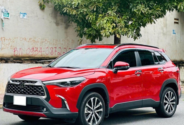 Toyota Corolla Cross 2022 lăn bánh 2 năm lên sàn xe cũ với giá khó tin