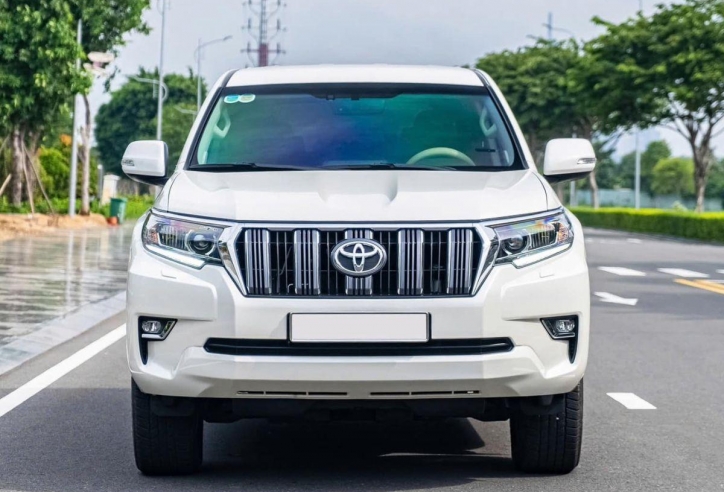 Toyota Land Cruiser 2021 lăn bánh 3 năm giữ giá khó tin trên thị trường xe cũ