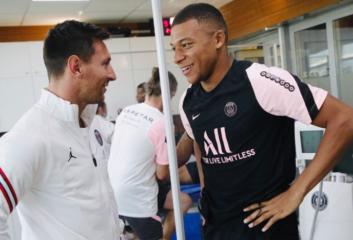 Messi và Mbappe 'làm khổ' các đồng đội trong buổi tập của PSG