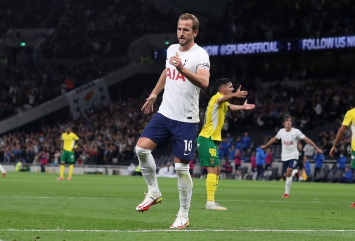 Harry Kane tỏa sáng, Tottenham giành vé vào vòng bảng Conference League