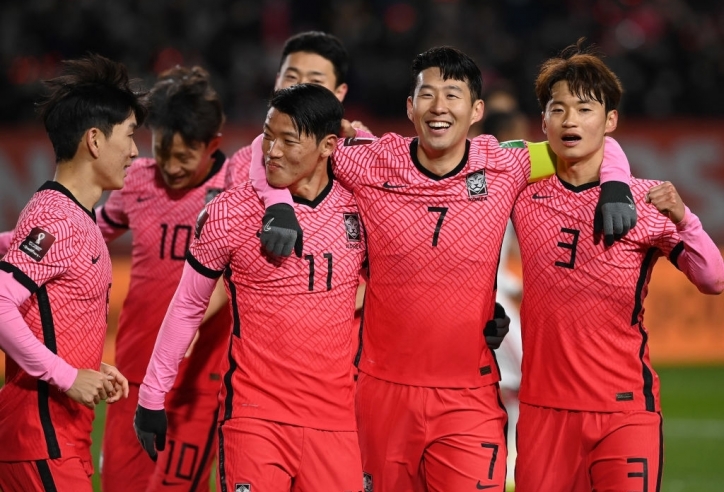 Son Heung-min vô duyên, Hàn Quốc vẫn nhẹ nhàng giành 3 điểm trên sân nhà