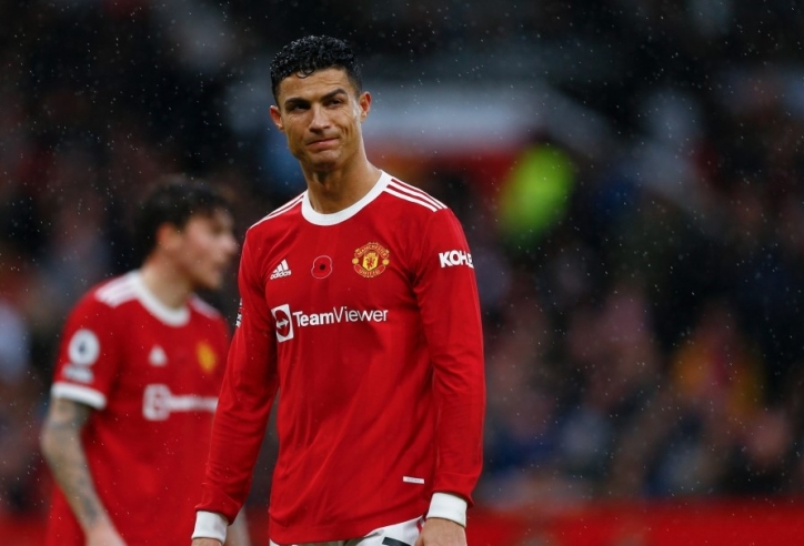 Bị tân HLV ‘đối xử không tốt’, Ronaldo quyết tâm rời Man United?