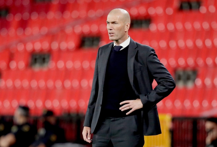 XÁC NHẬN: Không tới PSG, Zidane có thể được đội bóng vĩ đại bổ nhiệm