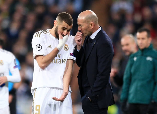 Benzema hé lộ tương lai Zidane tại Real